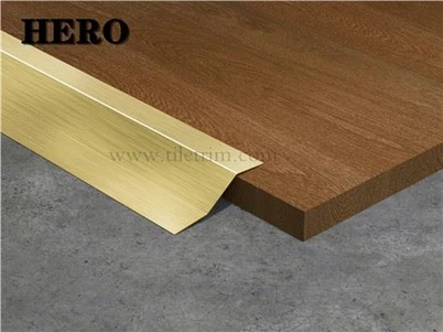 Turli balandlikdagi alyuminiy o'tish chizig'i